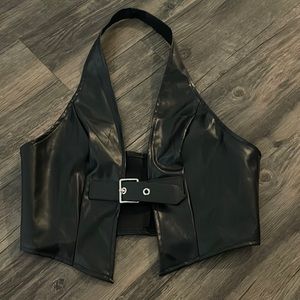 halterneck with buckle
